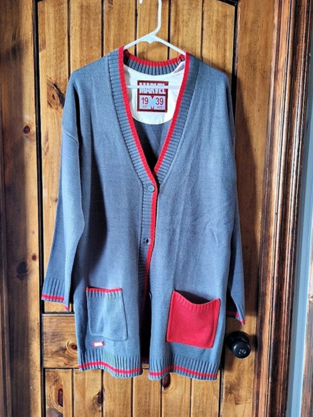 Marvel Color Block Cardigan Gray & Red Size Medium Like New